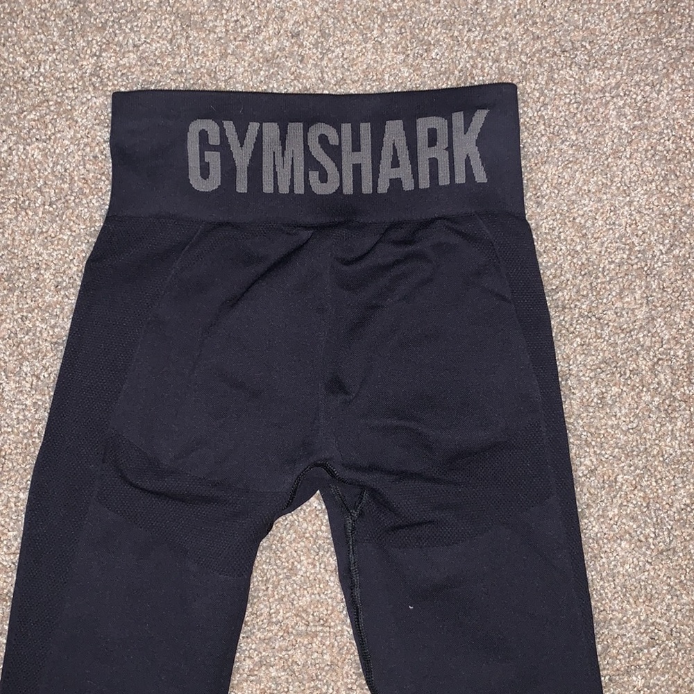 Black gymshark leggings, perfect condition